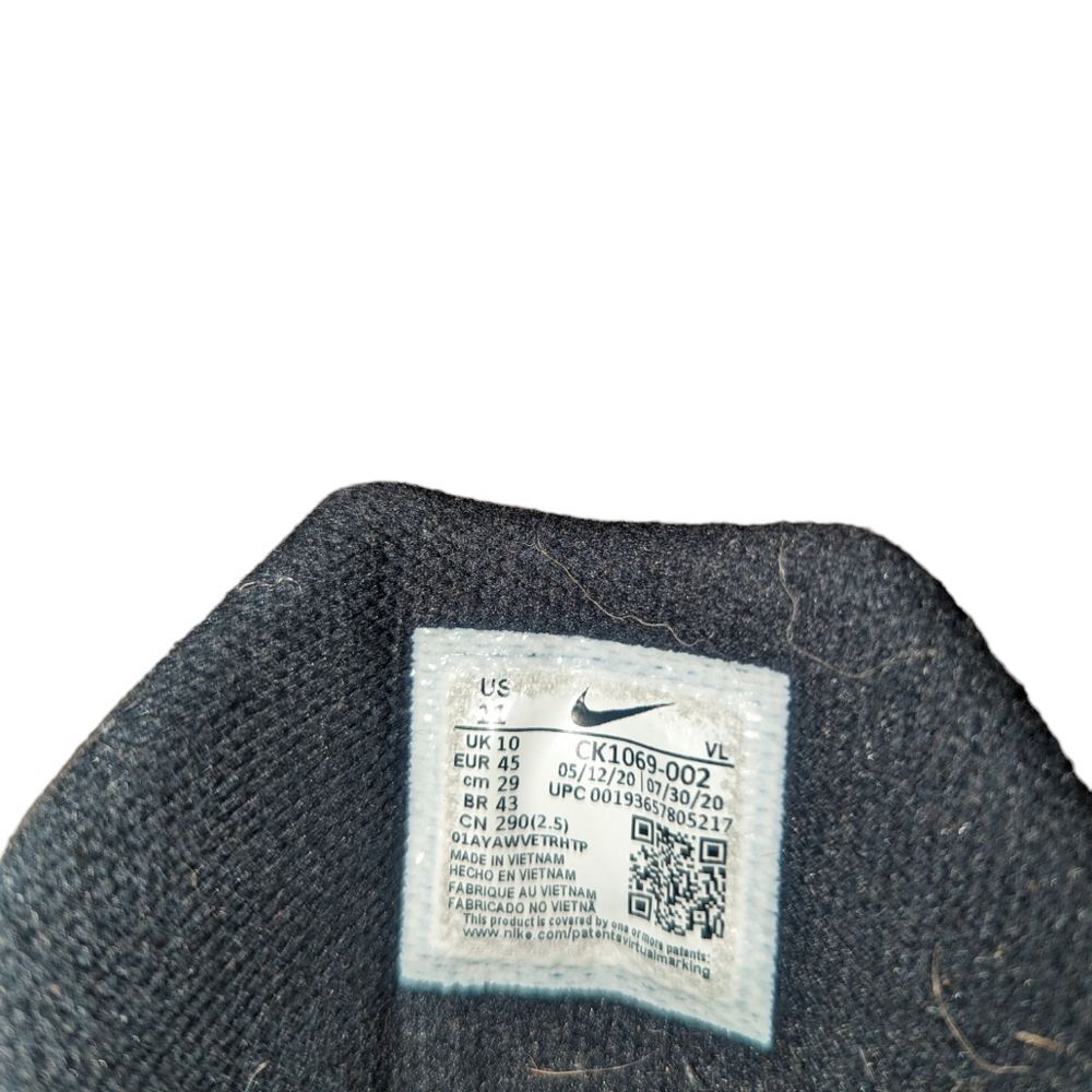 🛍️ MENS GOLD AND BLACK NIKE LOW TOP TENNIS SHOES SIZE 11 - Picture 2 of 5